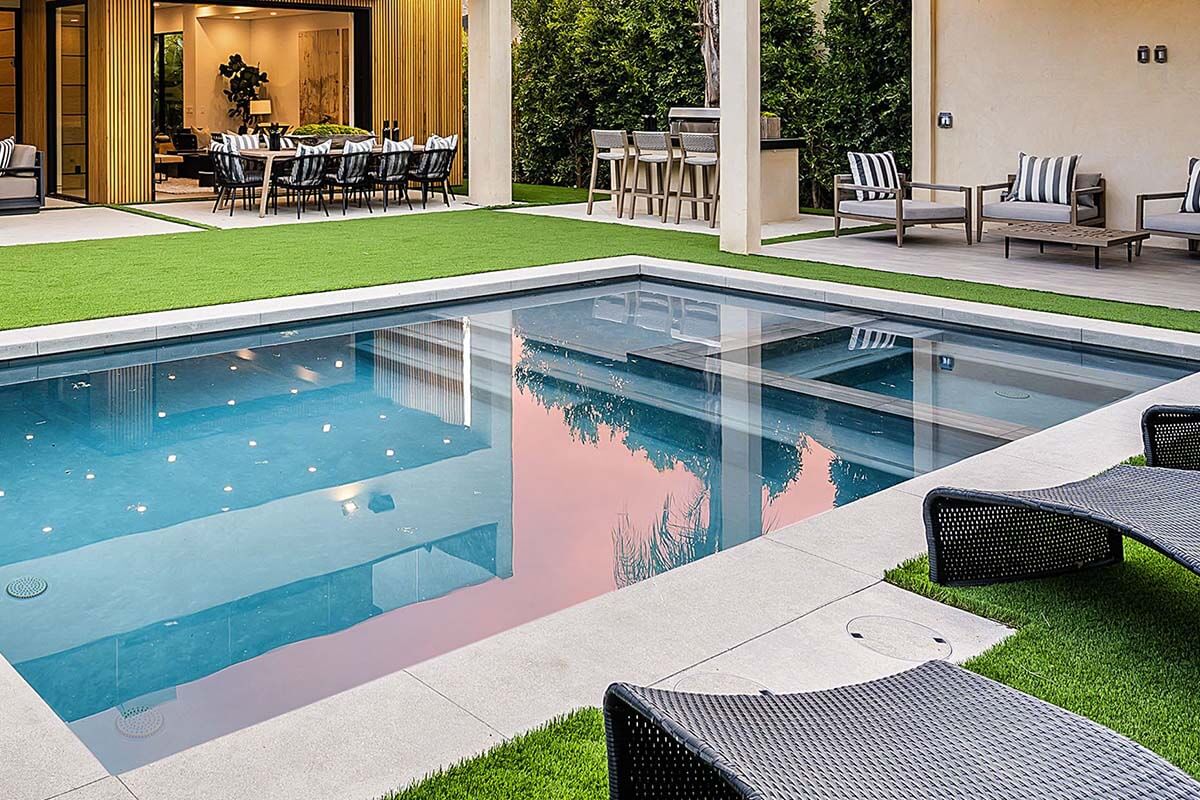 Outdoor Kitchen + Pool Combo in Sarasota